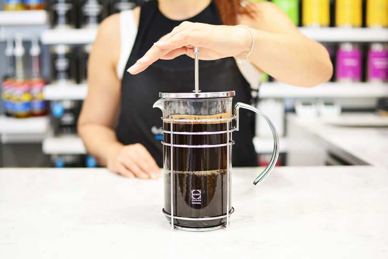 Grosche-Madrid-French-Press-making-cold-brew-french-press--coffee-web